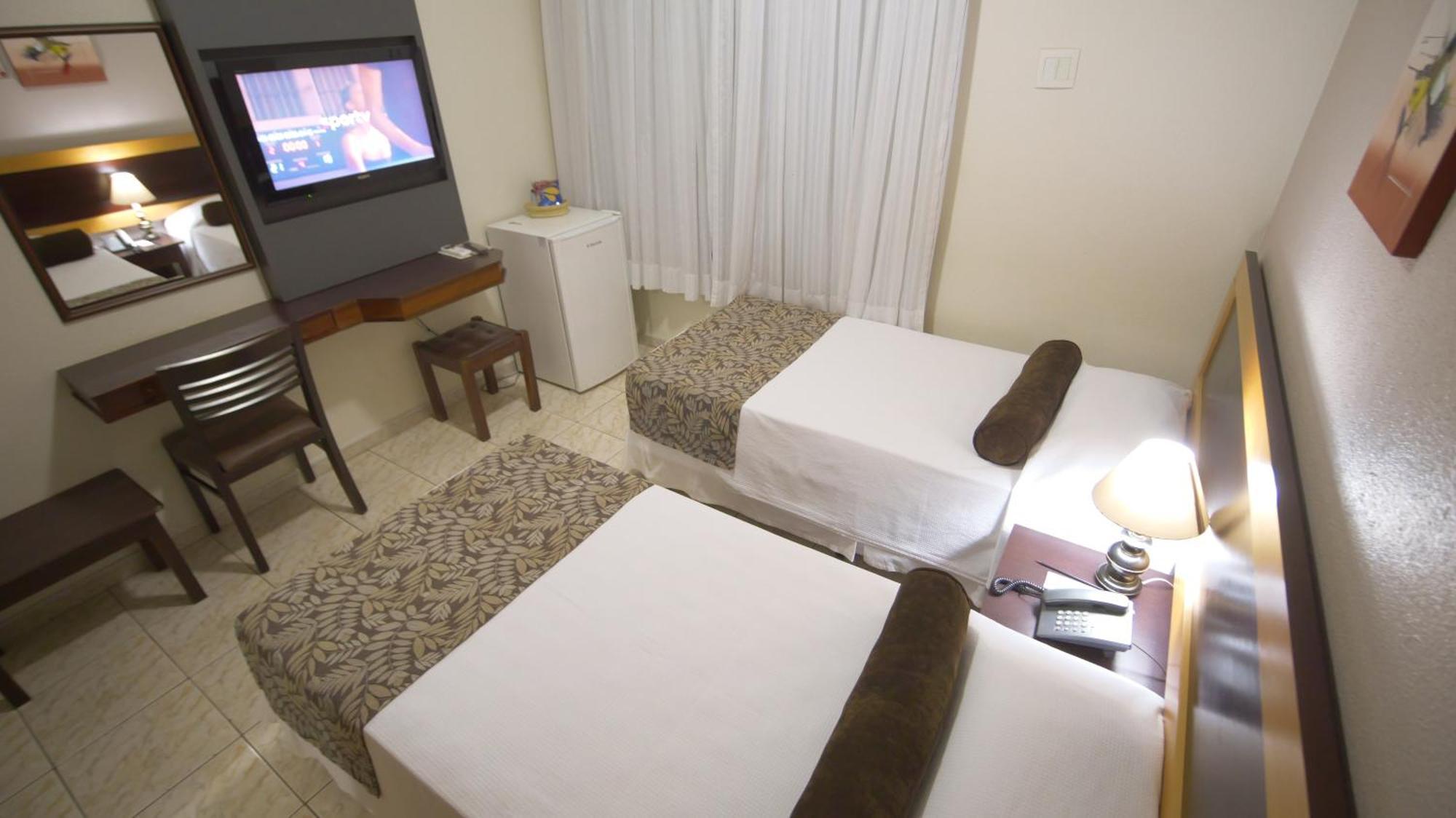 Regente Hotel Unaí Kültér fotó